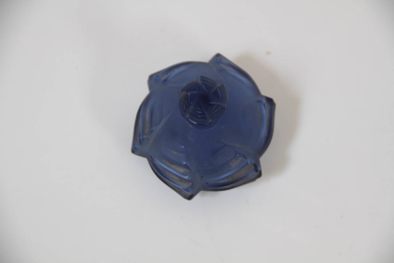 20th Century Rene Lalique Glass Flacon Camille Perfume Bottle Navy Blue For Sale