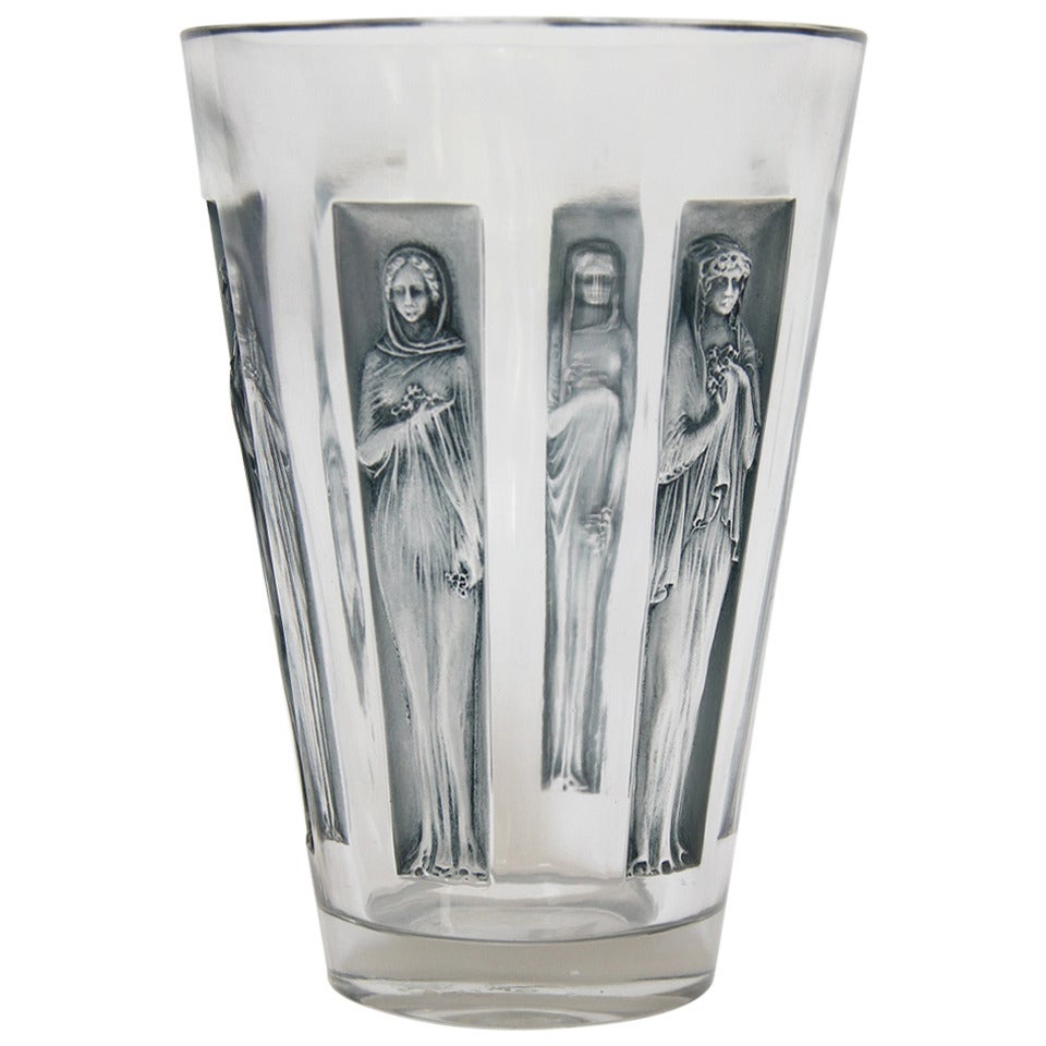 René Lalique Glass "Goblet Six Figurines" Vase For Sale