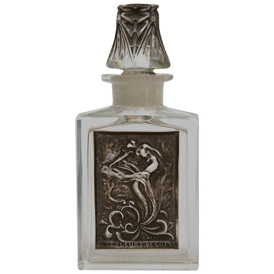 René Lalique "L'effleurt" Glass Perfume Bottle For Sale