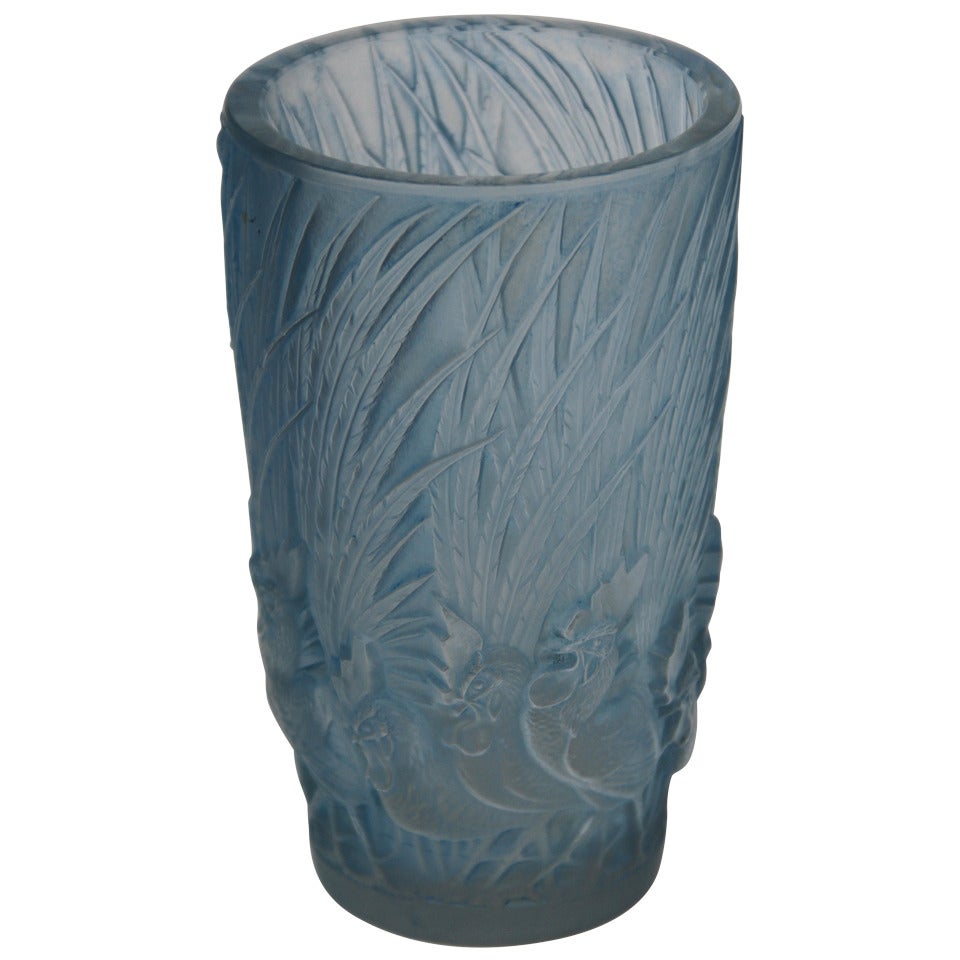 Rene Lalique Vase "Coqs et Plumes" For Sale