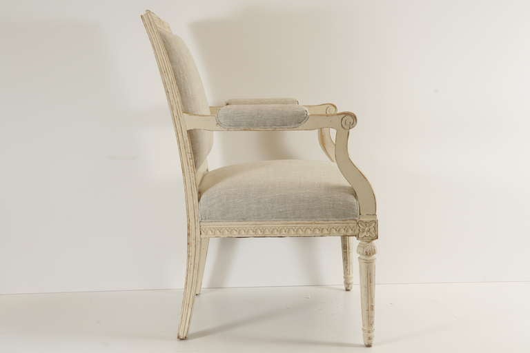 Pair of Gustavian Style Fauteuils In Good Condition In Los Angeles, CA