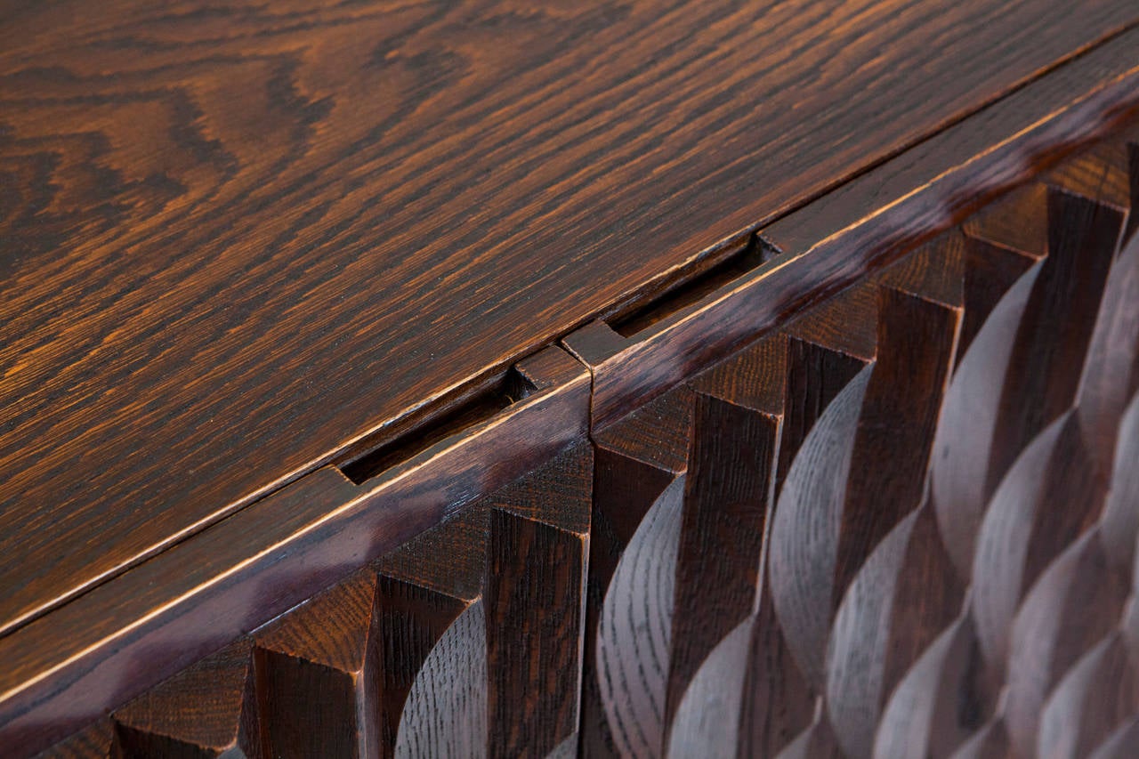 Sideboard im belgischen Brutalismus-Stil (Holz) im Angebot