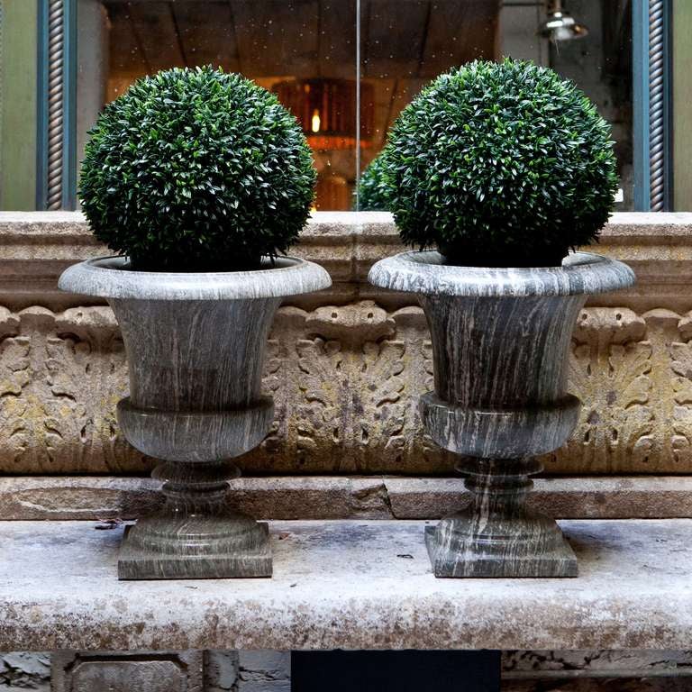 19th Century Gray Marble Campagne Urns In Excellent Condition In New York, NY