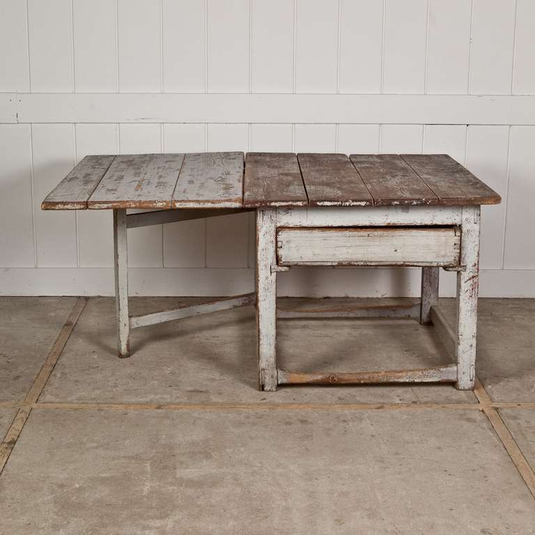 18th Century and Earlier 18th Century Swedish Drop-Leaf Table