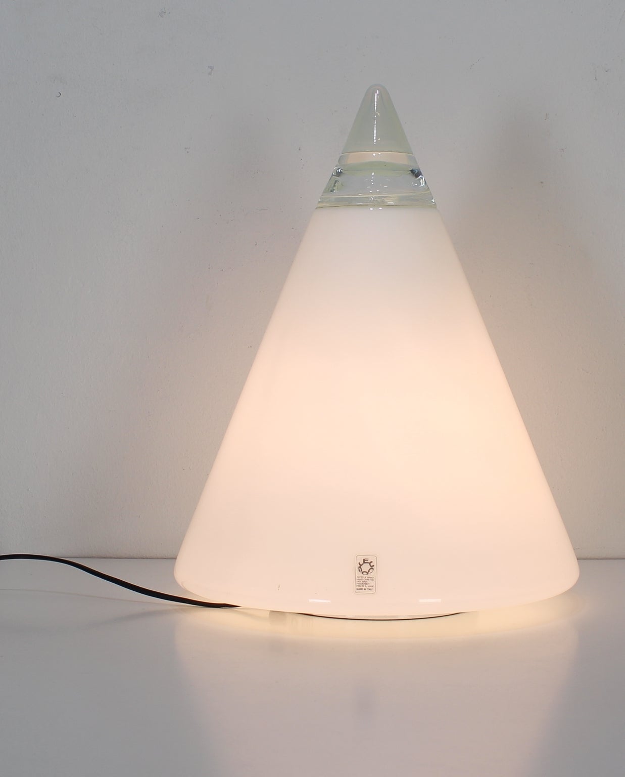 Mid-Century Modern Leucos Cone Opalescent Glass Floor Lamp For Sale