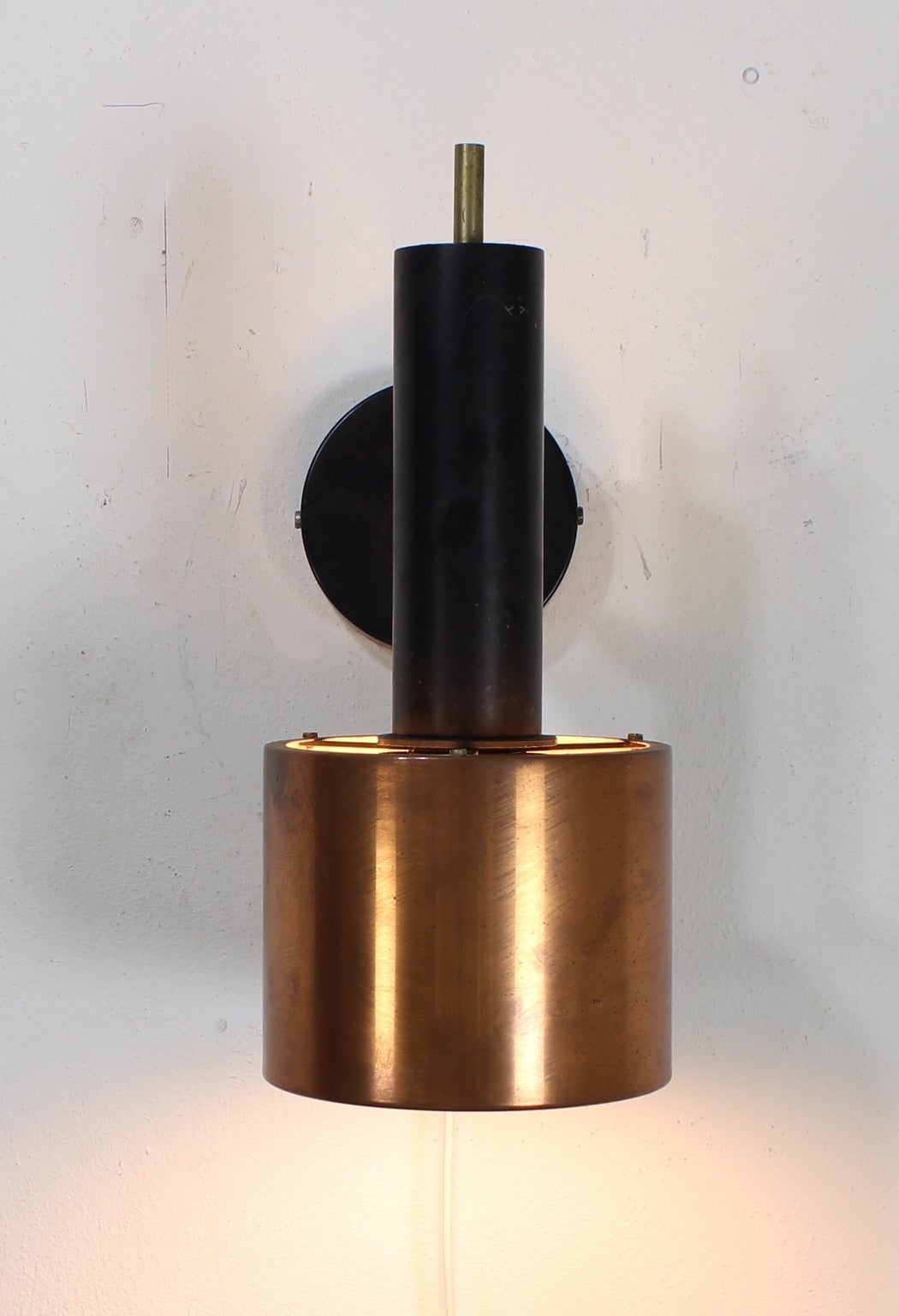 Mid-20th Century Copper Colored and Black Metal Wall Sconce by Jo Hammerborg