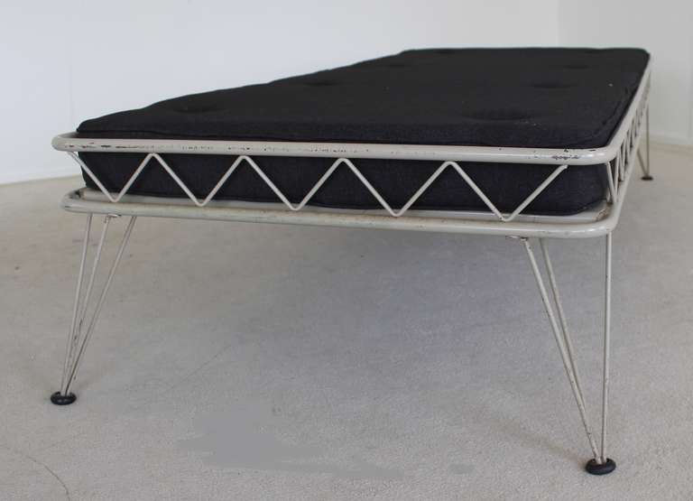 Mid-Century Modern Arielle Bed Designed by Wim Rietveld for Auping Holland For Sale
