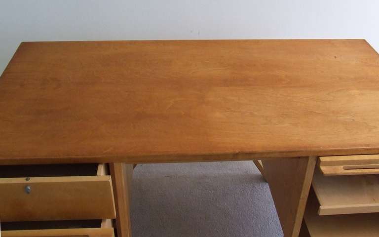 Dutch Designer Cees Braakman Desk for UMS Pastoe Holland In Good Condition For Sale In Staphorst, NL