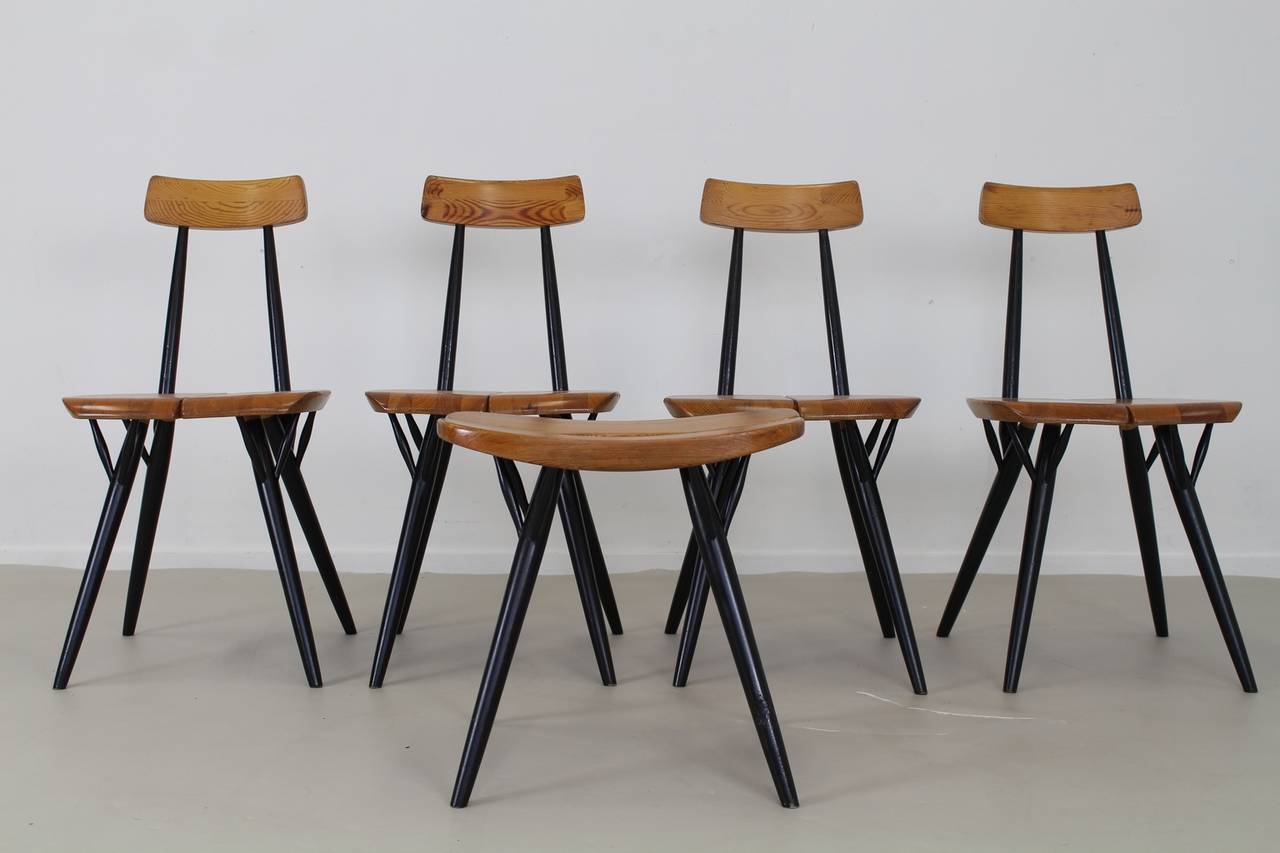 Scandinavian Modern Nice complete set by Ilmari Tapiovaara with special extra Pirkka stool