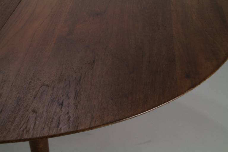 Solid Teak Hvidt and Mølgaard Oval Dining Table with Extension Leaf In Excellent Condition For Sale In Staphorst, NL