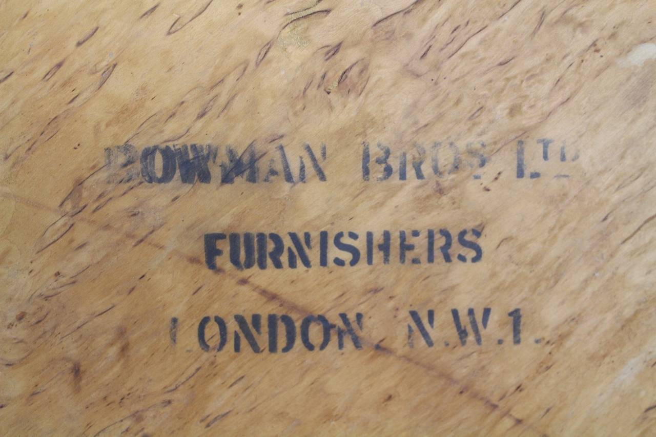 Großer, seltener Karelianischer Birkentisch von Alvar Aalto für Artek Finnland im Angebot 1