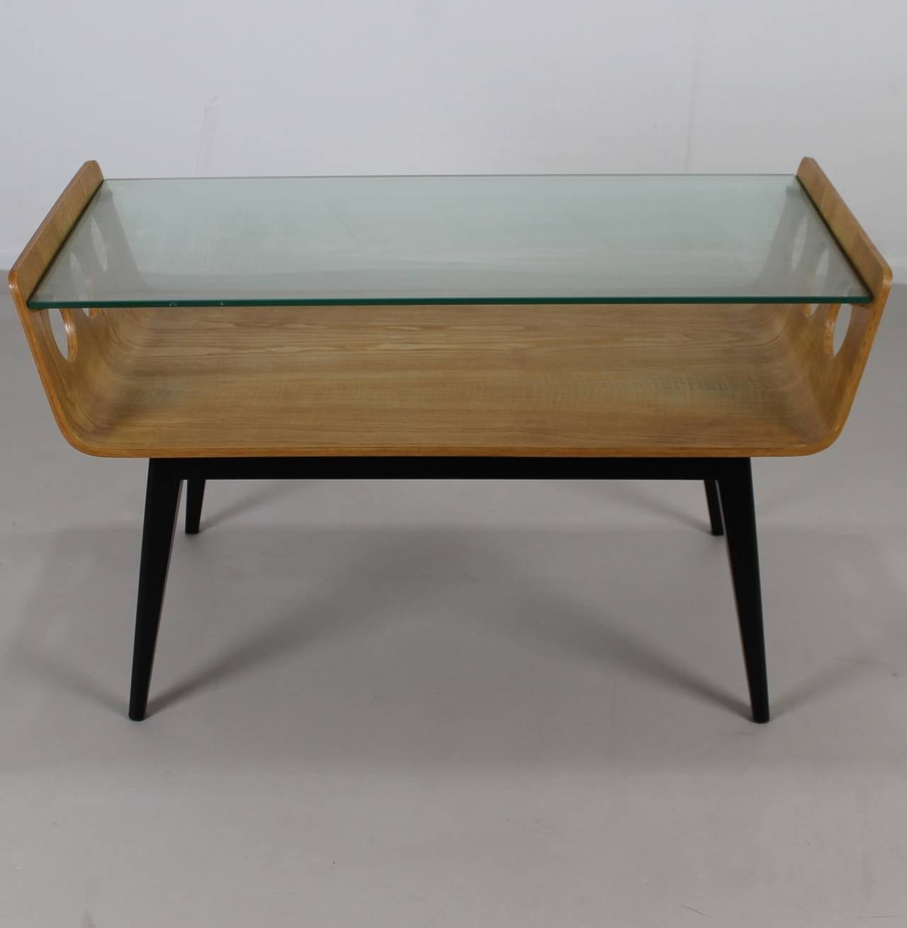 Dutch Design 1950s Bentwood Coffee Table with Glass Top For Sale 2