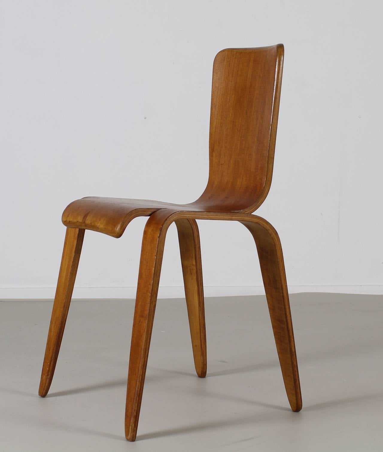 Han Pieck designed the Bambi chair in 1945/1946 along with his Lawo chair.
Manufacturer: MORRIS and CO Scotland
Hard to find sculptural item made out of one piece of plywood.
 