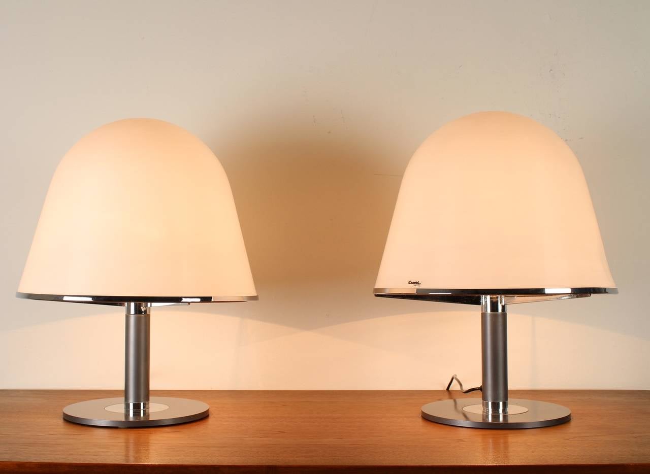 Mid-Century Modern Set of Two Mushroom iGuzzini Table Lamps by Harvey Guzzini For Sale