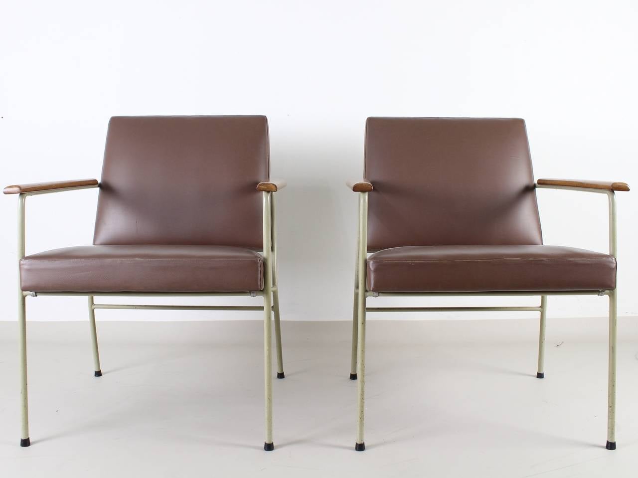 Very Minimalistic Set of Two Dutch Design Easy Armchairs In Excellent Condition For Sale In Staphorst, NL