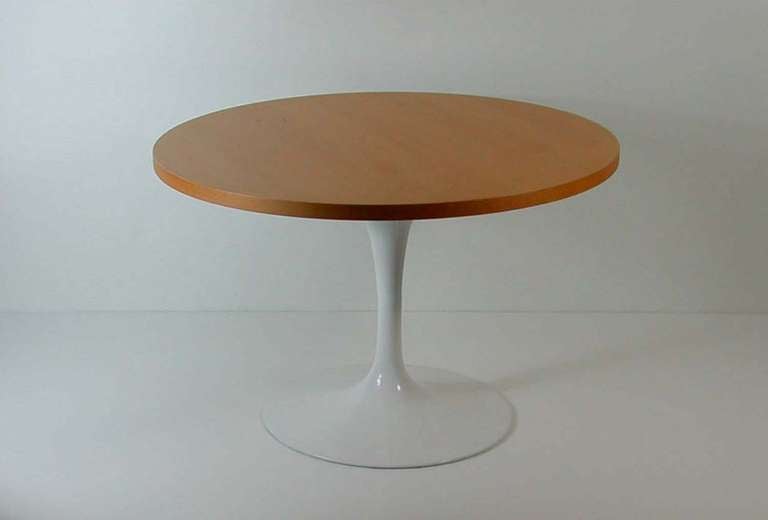 Mid-Century 1950s Eero Saarinen Knoll Coffee Table Tulip Base 1