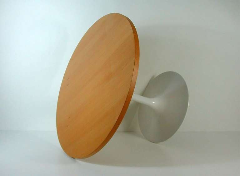 German Mid-Century 1950s Eero Saarinen Knoll Coffee Table Tulip Base