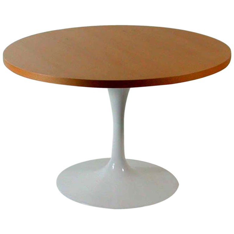 Mid Century 1950s Eero Saarinen Knoll Coffee Table Tulip