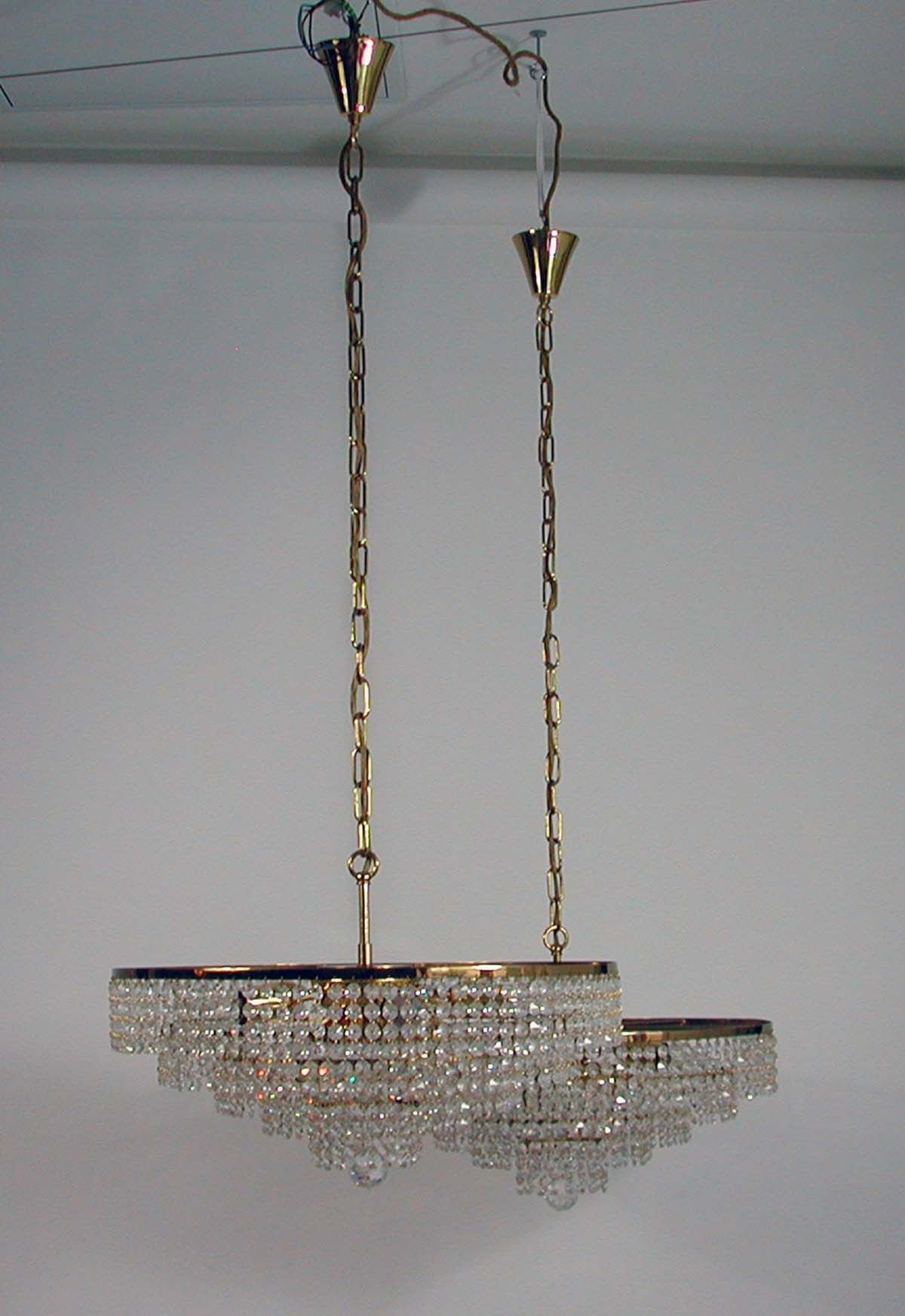 Allemand Lustre Ernst Palme en cristal de verre à cinq niveaux et huit lumières:: datant du milieu du siècle dernier en vente
