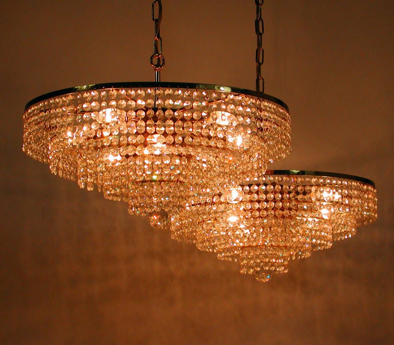 Mid-Century 1960s five-tier eight light Ernst Palme Crystal Glass Chandelier In Good Condition For Sale In NUEMBRECHT, NRW
