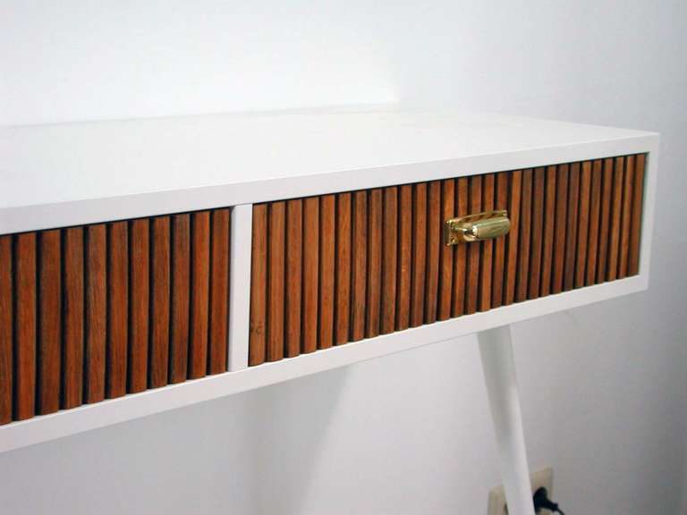 Mid-20th Century Midcentury Italian Oak and White Lacquered Chest of Drawers Console Table, 1950s For Sale