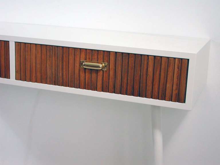 Midcentury Italian Oak and White Lacquered Chest of Drawers Console Table, 1950s For Sale 3
