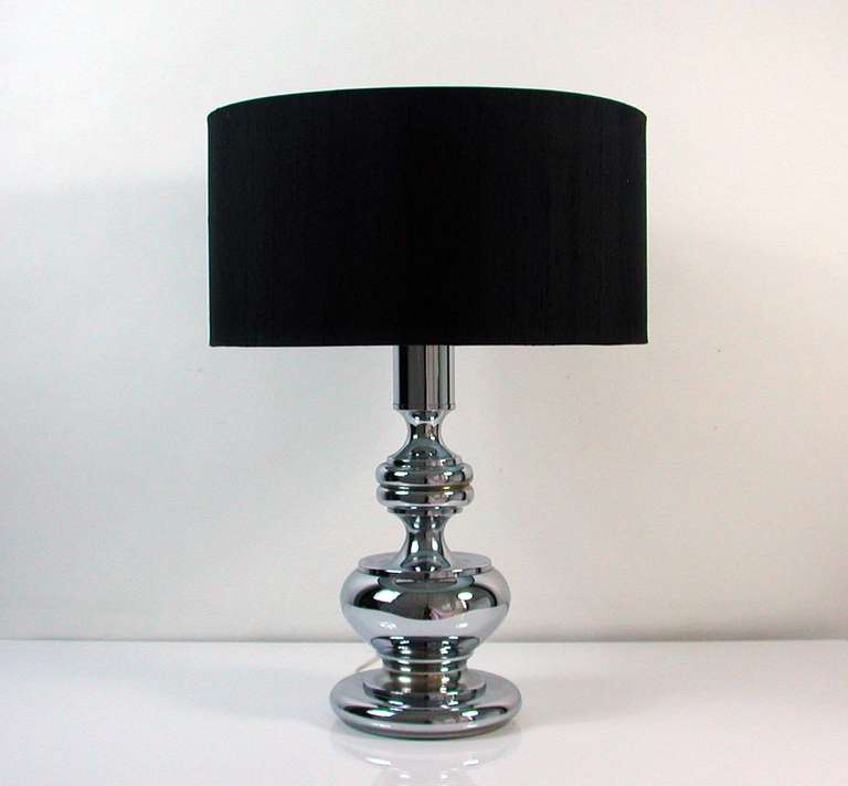 Mid-Century 1960-1970s Chrome Bubble Table Lamp In Good Condition In NUEMBRECHT, NRW