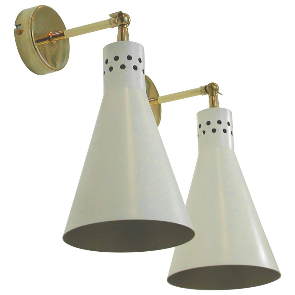 Pair 1950s Mid Century Italian Wall Lamps Sconces in the Manner of Stilnovo