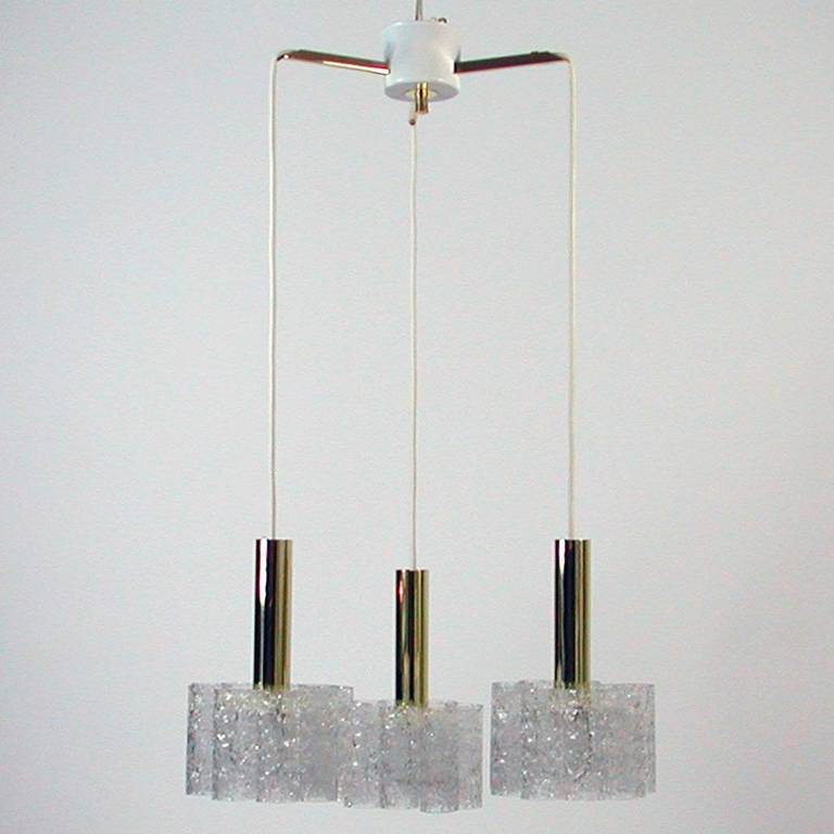 Lustre allemand Doria Cascading en verre texturé et laiton Bon état - En vente à NUEMBRECHT, NRW