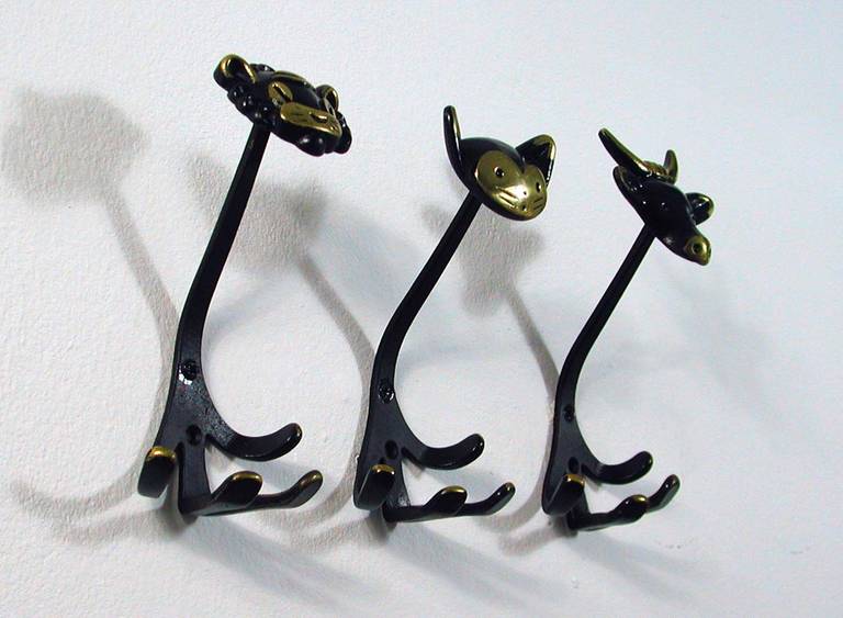 Midcentury Walter Bosse Vienna Set of Three Bronze Coat Hooks, 1950s 3