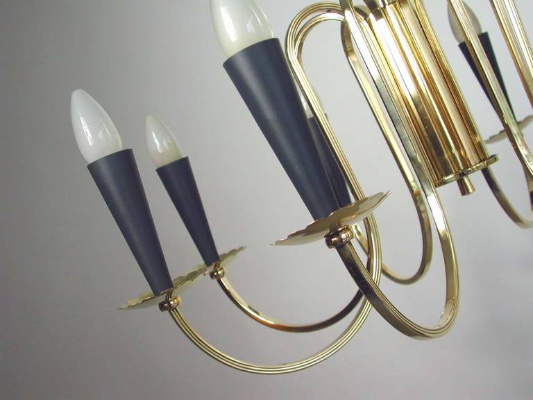 1950s Italian Eight-Arm Sputnik Brass Chandelier in the Manner of Stilnovo In Good Condition In NUEMBRECHT, NRW
