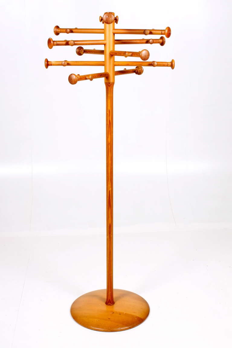 Coat Stand in Origon Pine - Nanna Ditzel design - Made by Kolds Savvaerk Denmark - Great condition