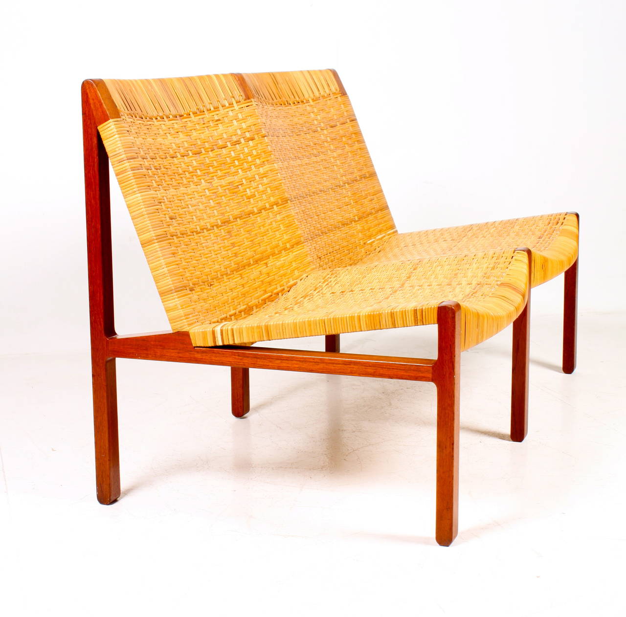 Danish Bench by Bender Madsen