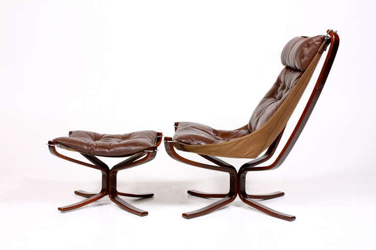 Highback falcon chair with ottoman - designed by Sigurd Ressel - Great original condition - Norway 1970's