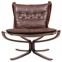 Classic Falcon Chair