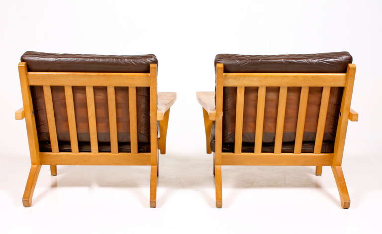 Easy Chairs by Wegner In Good Condition In Lejre, DK