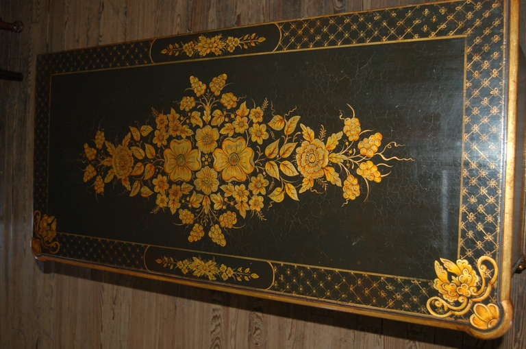 Oak French Chest in Lacqered Gilt Chinoisoire For Sale