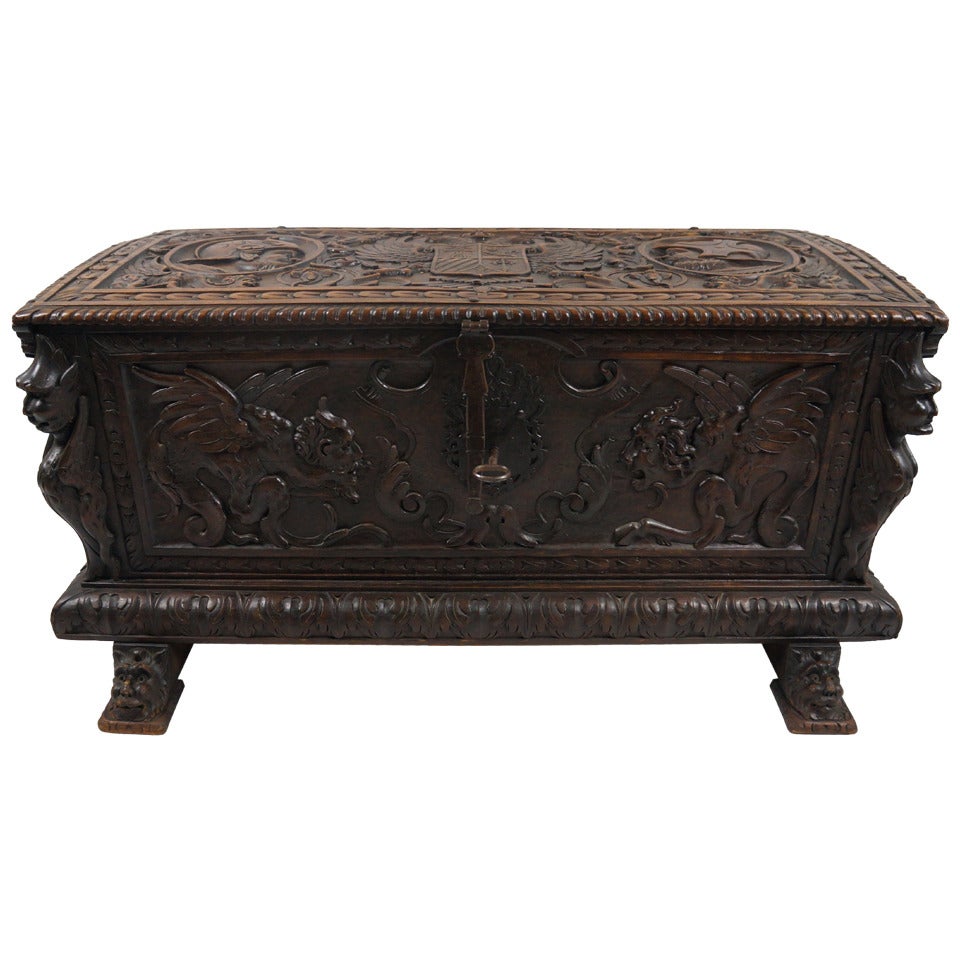 17th c. Oak Coffer/Chest from Italy For Sale