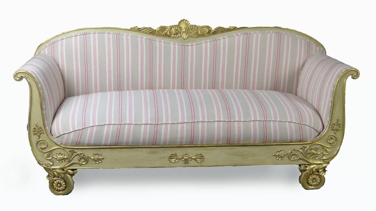 Neoclassical 19th Century Swedish Settee Sofa Painted and Parcel-Gilt Gustavian For Sale