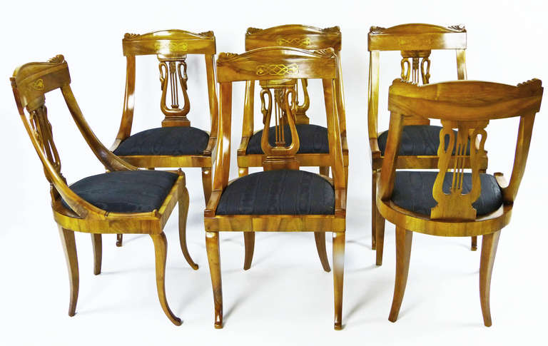 Italian Biedermeier Set of Six Dining Chairs In Excellent Condition In Santander, ES