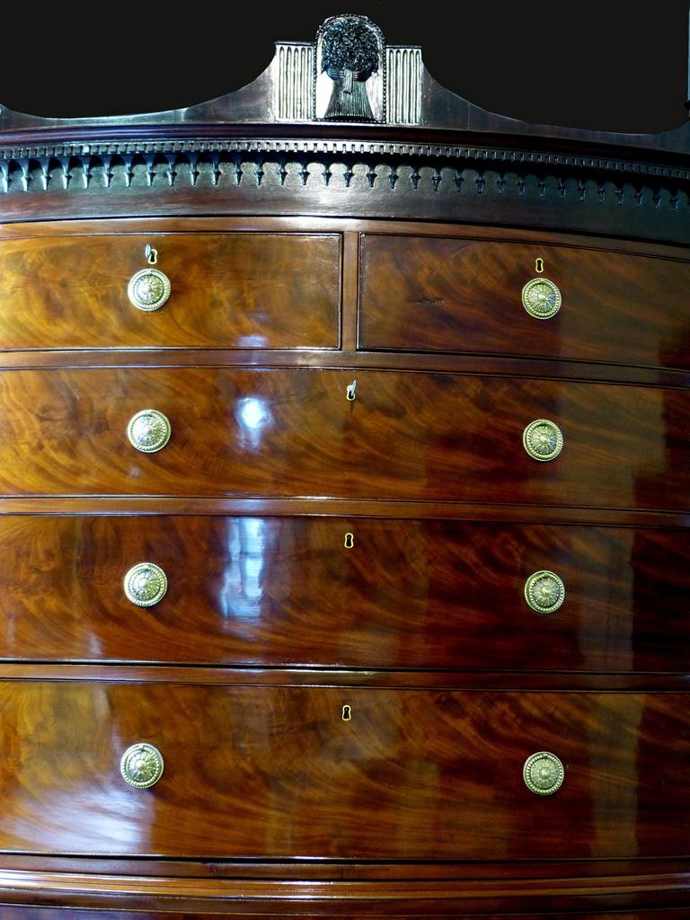 18th Century and Earlier Chest on Chest of Drawers 18th Century Bow-front Mahogany