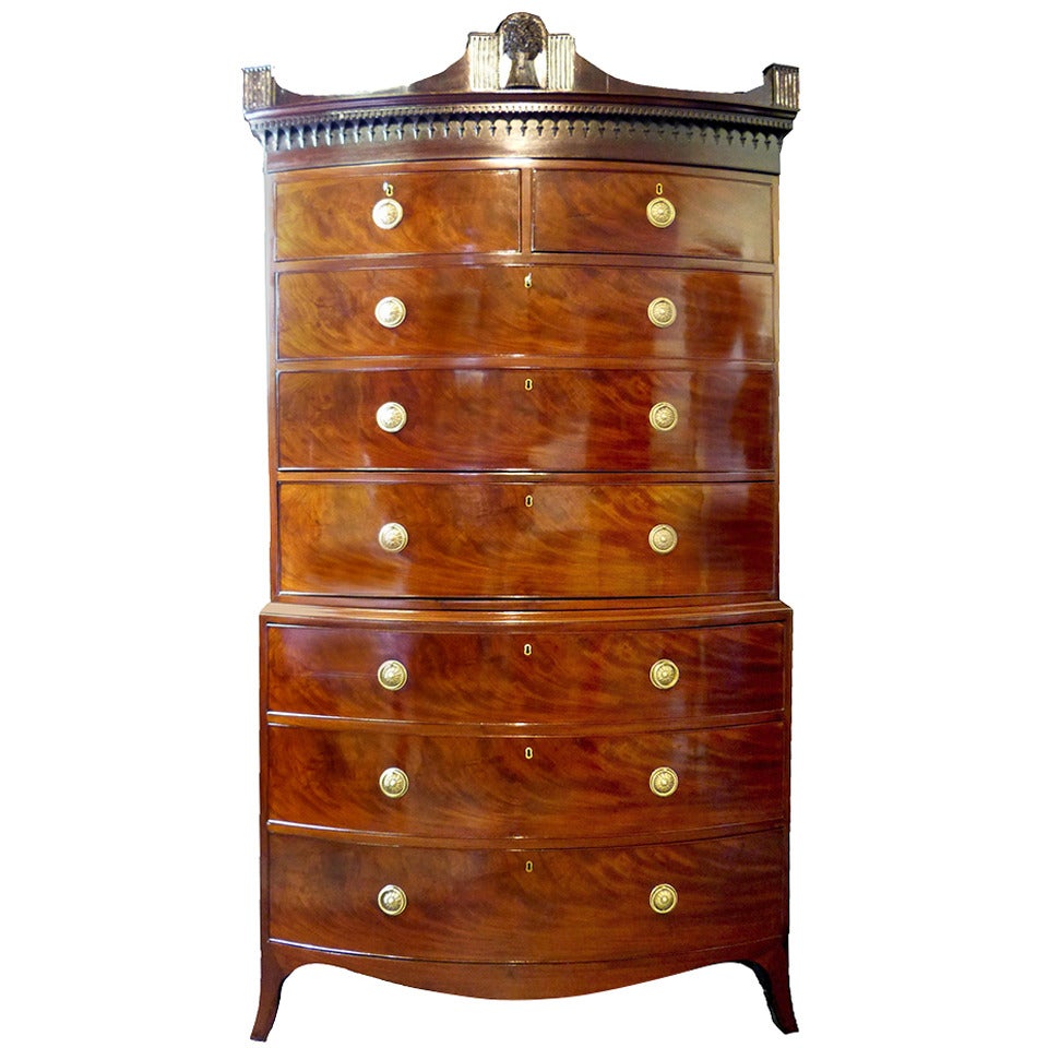 Chest on Chest of Drawers 18th Century Bow-front Mahogany