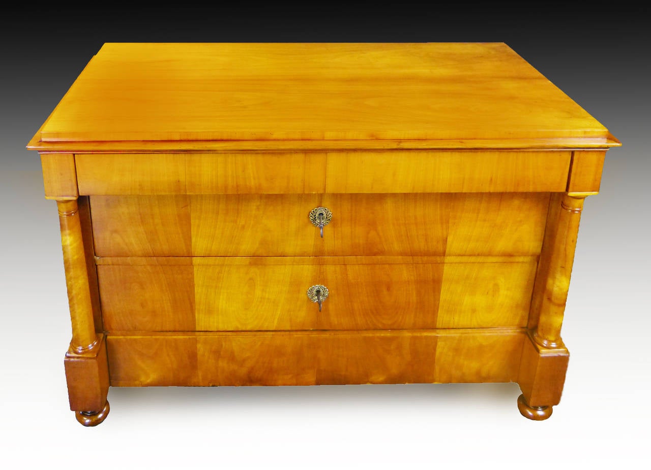 Early 19th Century Swedish Biedermeier Cherry Wood Commode Chest of Drawers 1
