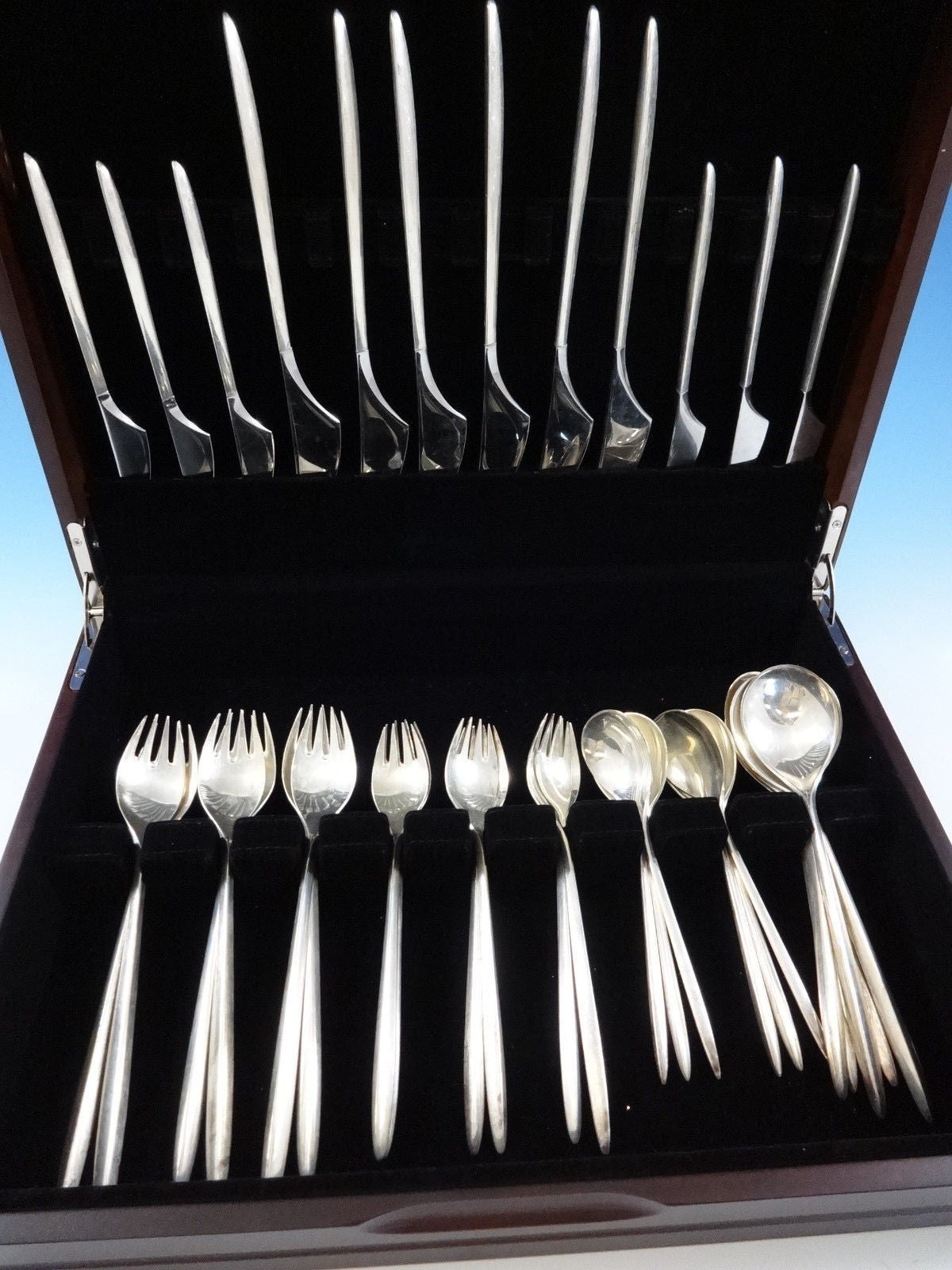 TRINITA BY COHR Danish MID-CENTURY MODERN sterling silver Flatware set -  36 PIECES. GREAT STARTER SET! This set includes:

6 KNIVES, 8 5/8