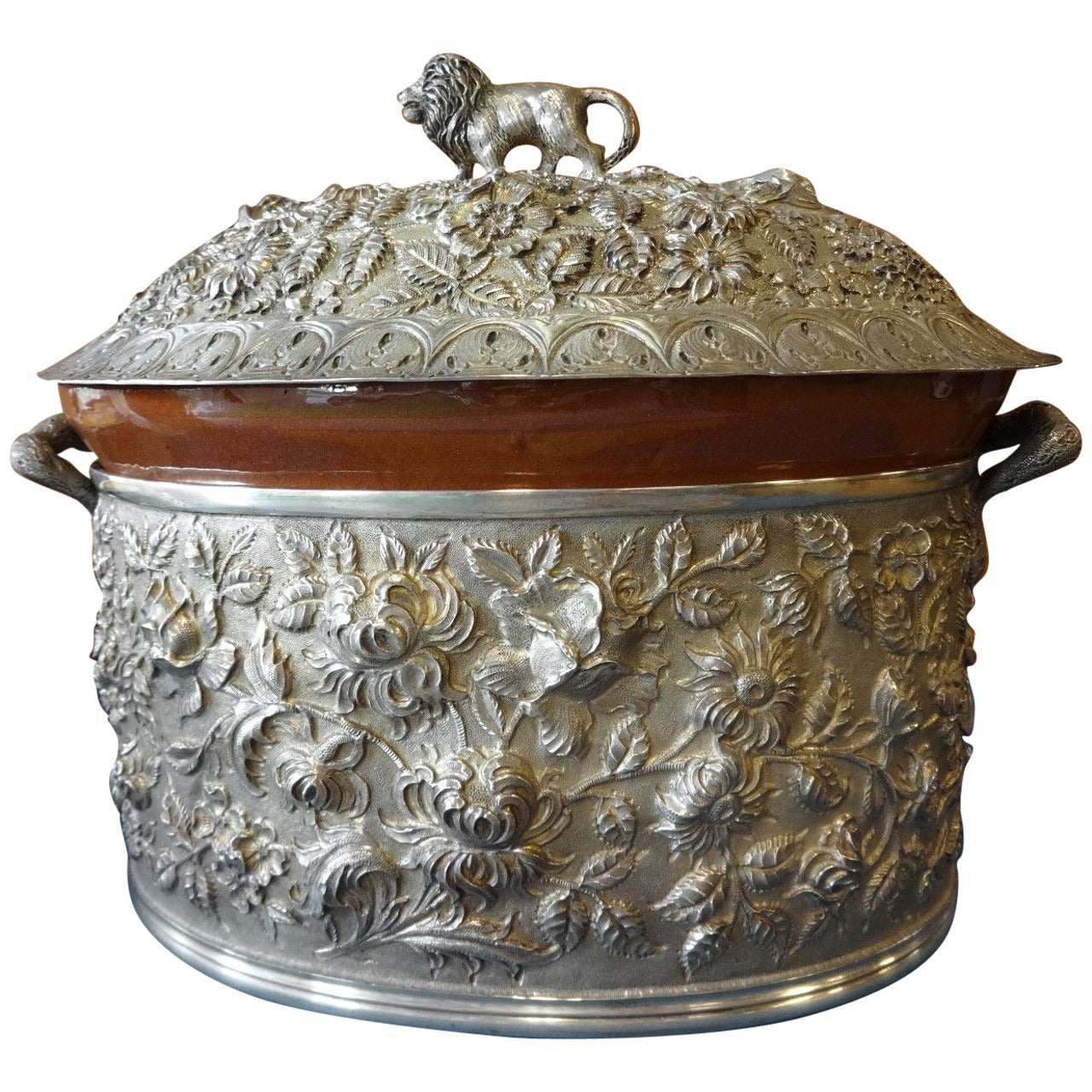 Baltimore Rose Schofield Repousse Sterling Silver Casserole 3-D Lion Hollowware For Sale