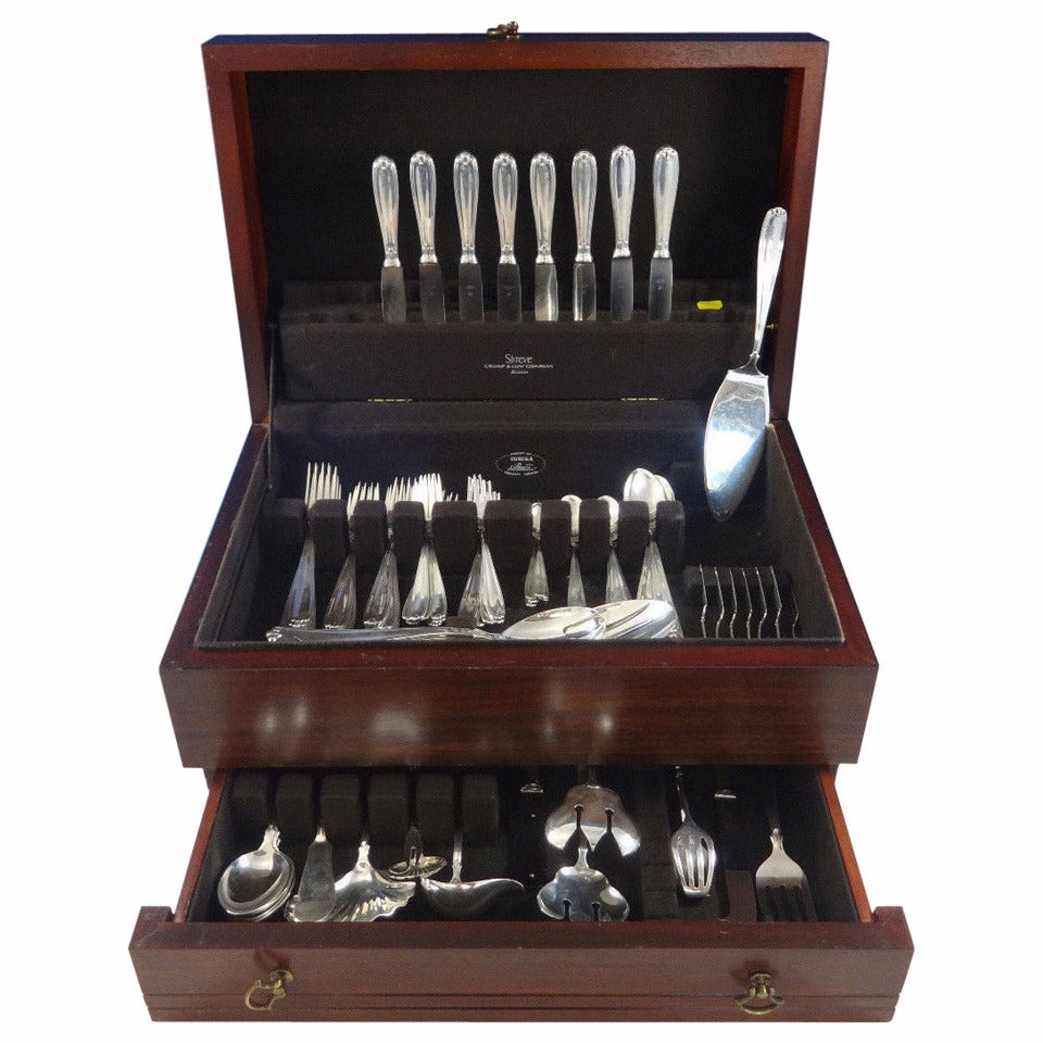 Superbly crafted Palm Beach by Buccellati sterling silver flatware set with many servers.
This large 93 piece sterling silver Palm beach by Buccellati set includes: 

8 KNIVES, 8 1/4