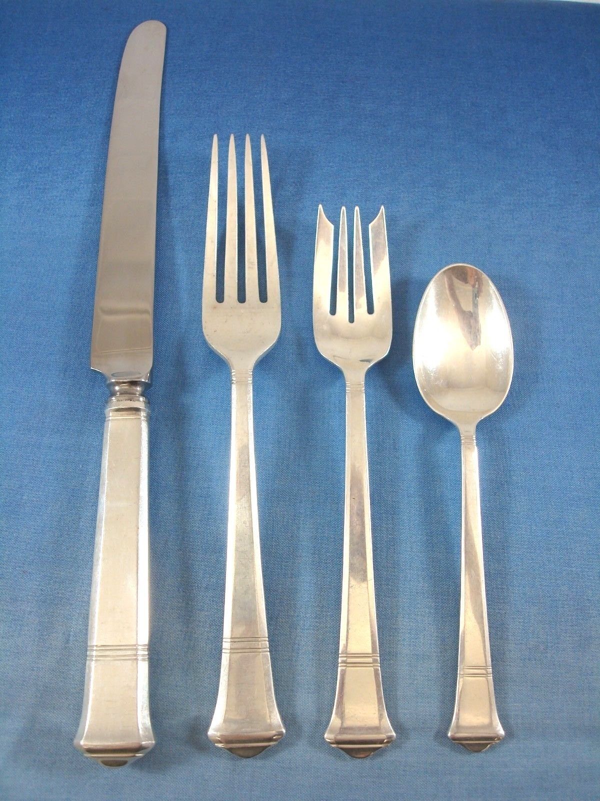 Windham By Tiffany & Co. Sterling Silver Flatware for 12 Set Service 110 Pieces In Excellent Condition In Big Bend, WI
