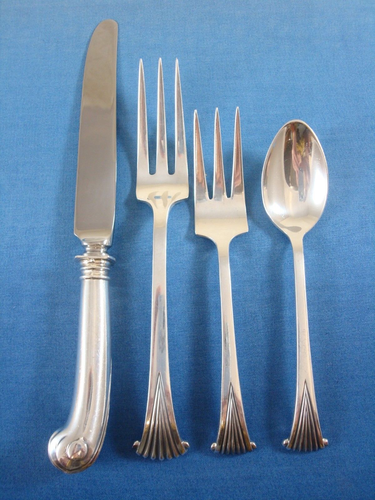 Onslow by Tuttle Sterling Silver Flatware Service for 12 Set 110 Pieces Huge In Excellent Condition In Big Bend, WI