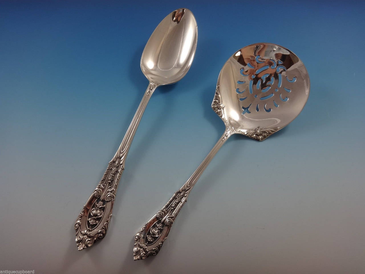 Rose Point by Wallace Sterling Silver Flatware Set for 12 Service 110 Pieces In Excellent Condition In Big Bend, WI