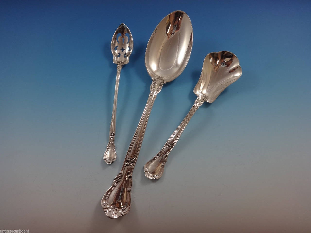 Chantilly by Gorham Sterling Silver Flatware Set for 12 Service 110 Pieces 2